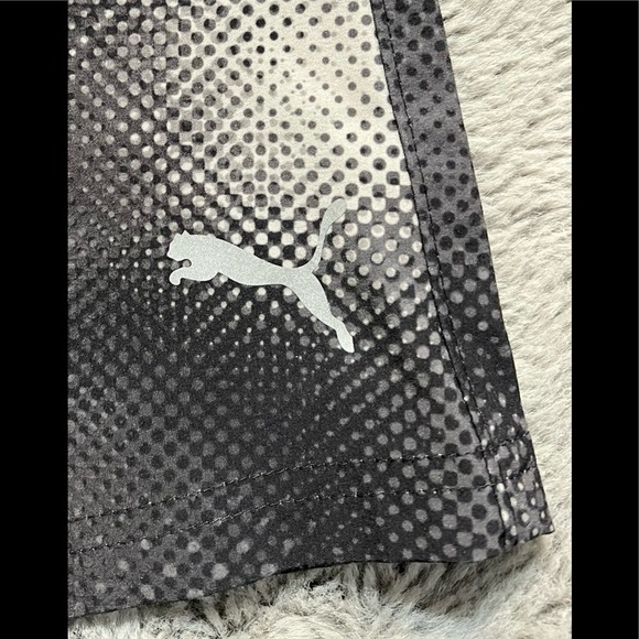 𝅺puma Grey Youth Boy’s Size 8 Hybrid Shorts in EUC - Picture 3 of 5